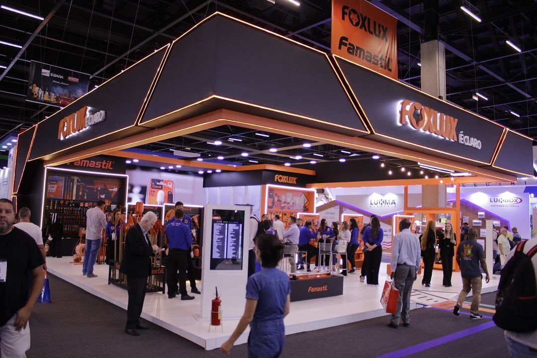 Stand para Feira: Como Montar e Se Destacar em Eventos de Negócios